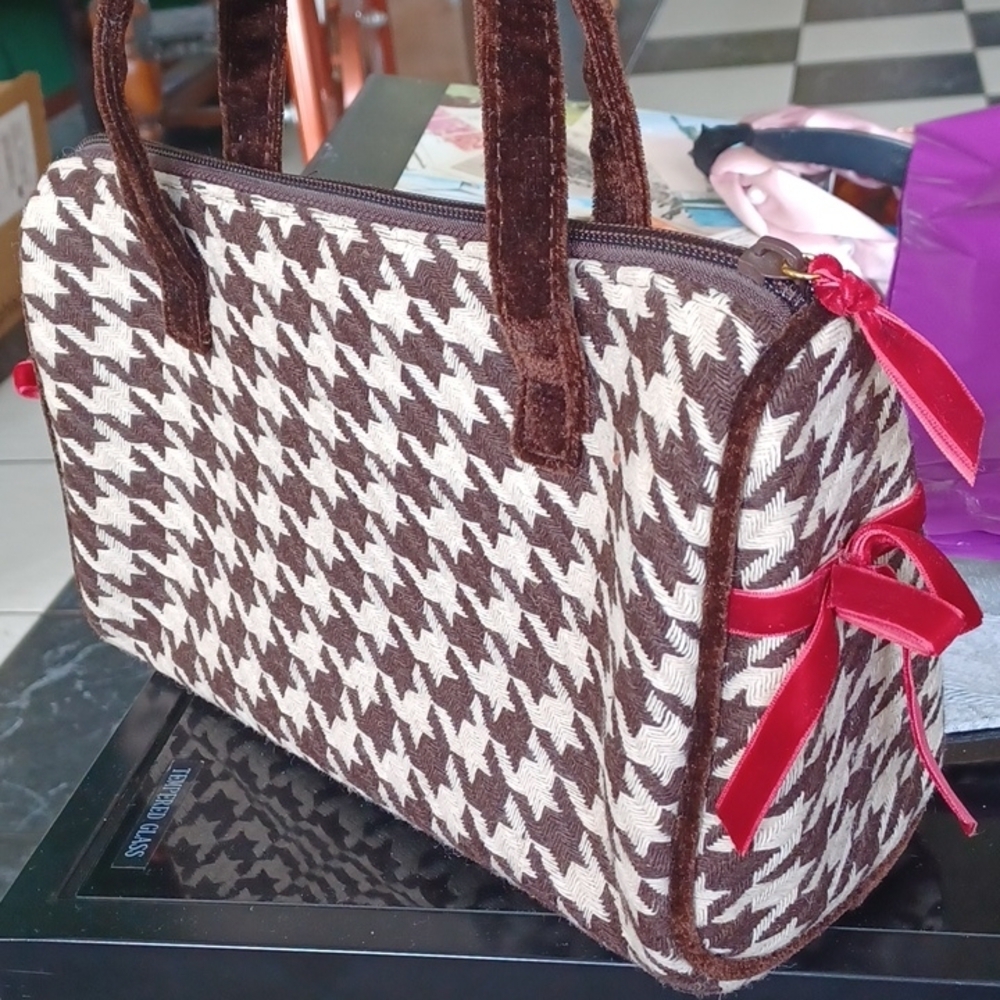 Grandma' Houndstooth Sunday Church Handbag, brown & cream with red velvet bows